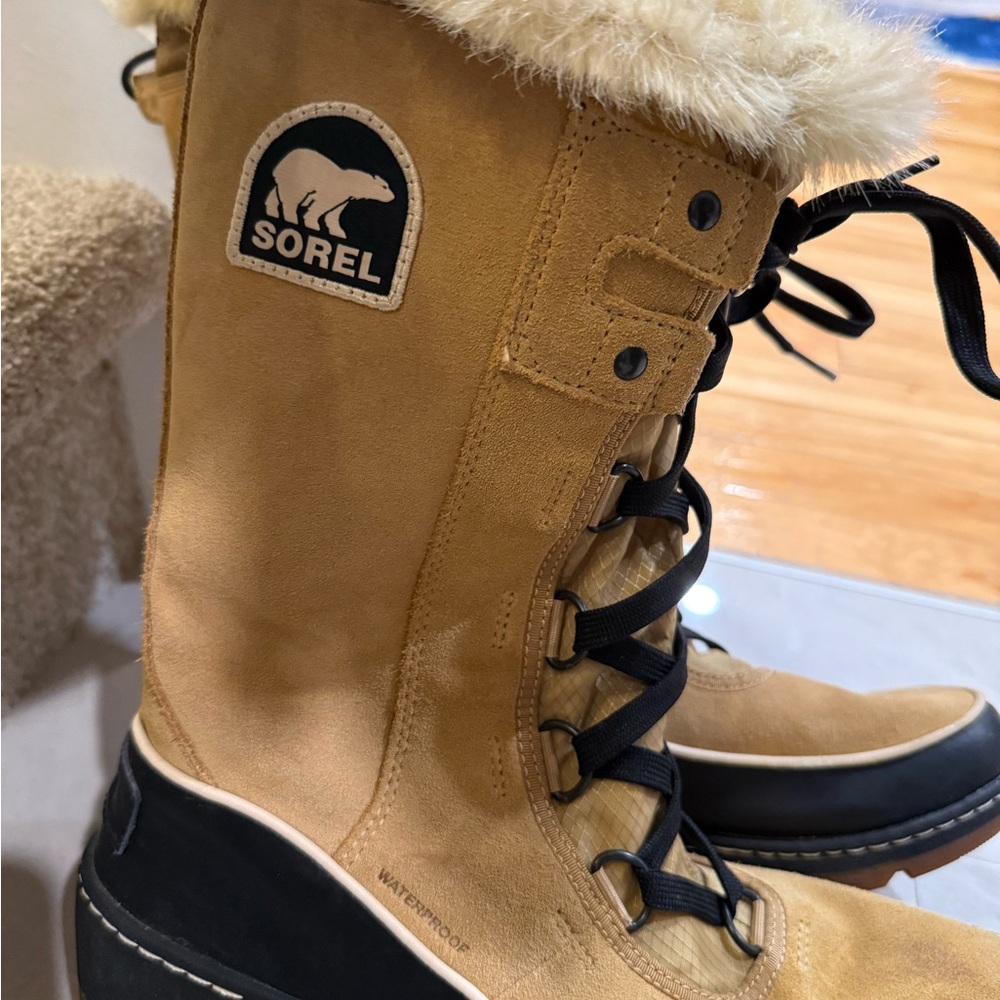 Sorel Camel Boots with Black Accents